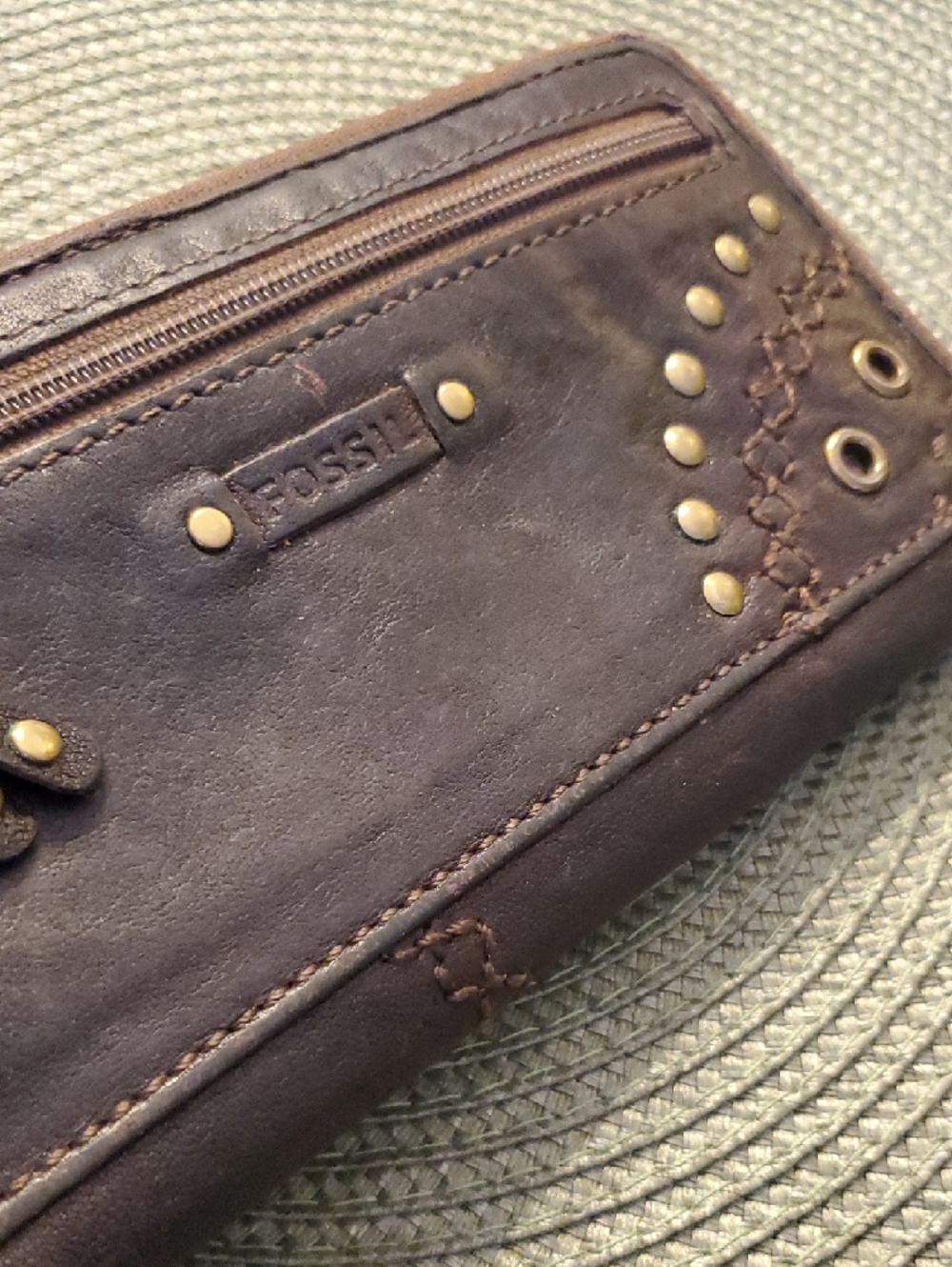 Fossil Studded Brown Leather Wallet - Picture 2 of 12